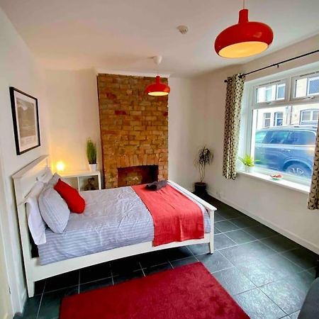 Brickworks - 2 Bedrooms, 15 Mins Walk To The Centre, With Garden Cardiff Exterior foto